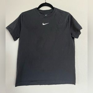 Nike. XL. Kids black T-shirt